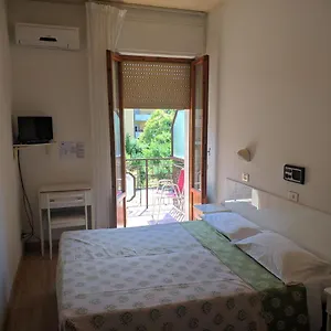 Luana Hotel