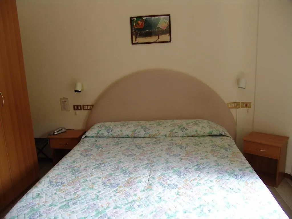 Hotel Massarelli Chianciano Terme 3*,